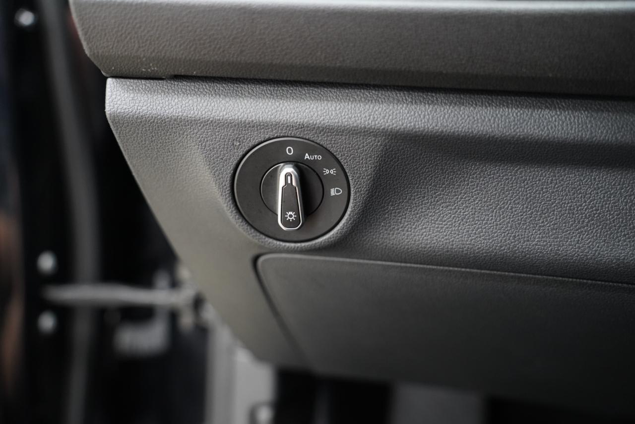 Volkswagen Jetta SE Auto 2024