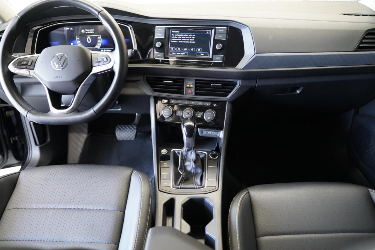 Volkswagen Jetta SE Auto 2024