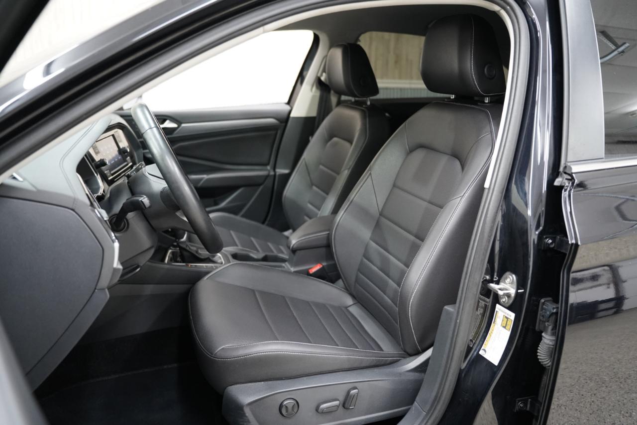 Volkswagen Jetta SE Auto 2024