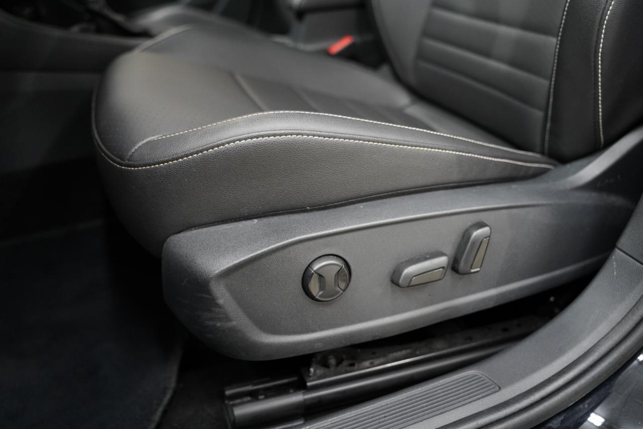 Volkswagen Jetta SE Auto 2024
