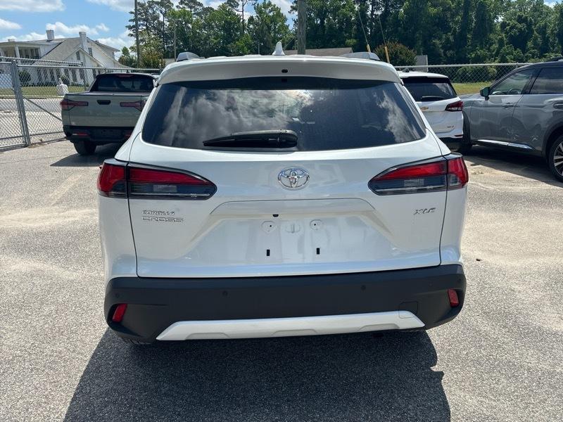 Toyota Corolla Cross XLE 2WD (Natl) 2024