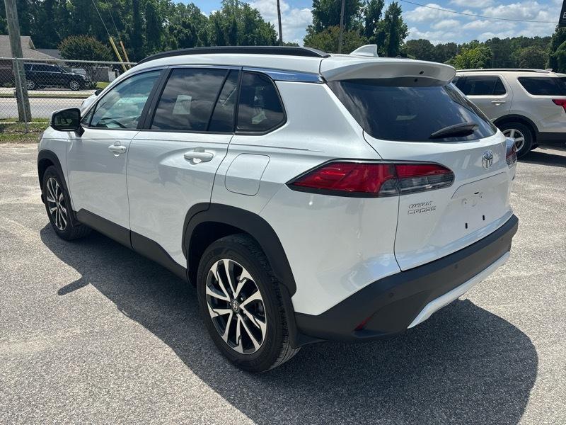 Toyota Corolla Cross XLE 2WD (Natl) 2024
