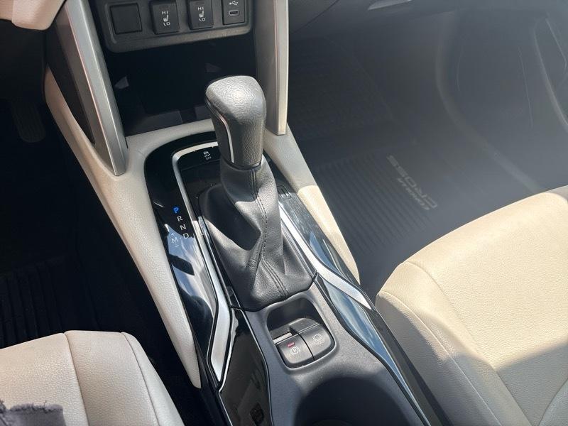 Toyota Corolla Cross XLE 2WD (Natl) 2024