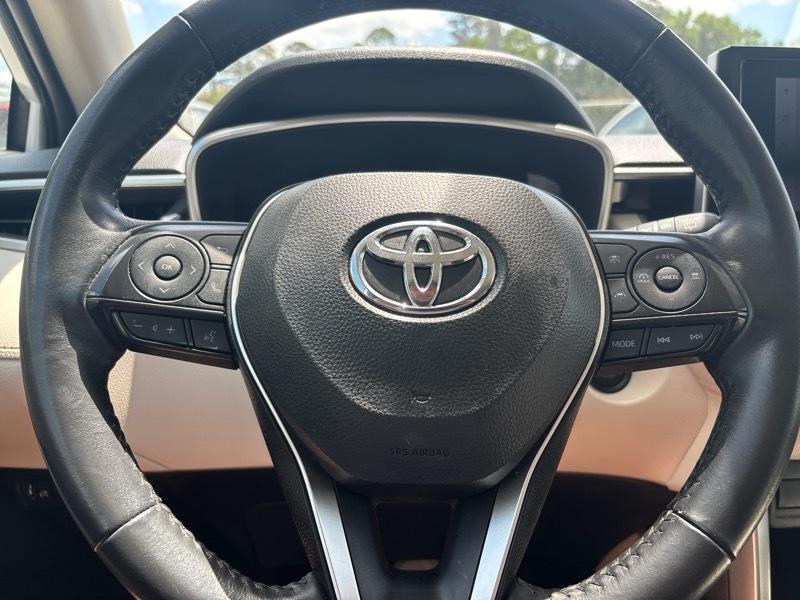 Toyota Corolla Cross XLE 2WD (Natl) 2024