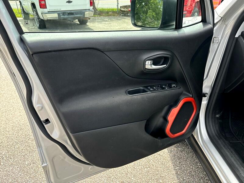 Jeep Renegade Upland Edition 4x4 *Ltd Avail* 2021 Jeep Renegade Upland Edition 4x4 *Ltd Avail* 2021