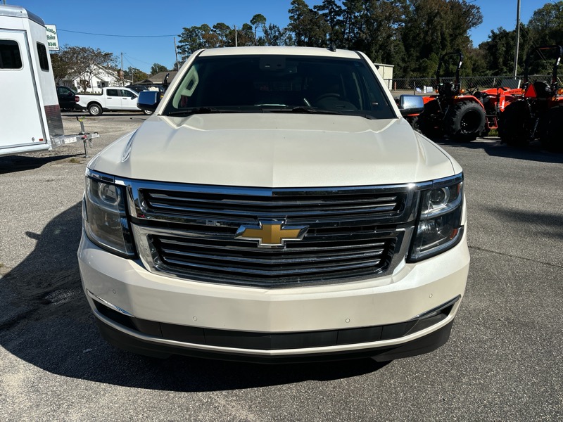 2015 Chevrolet Suburban LTZ photo 3
