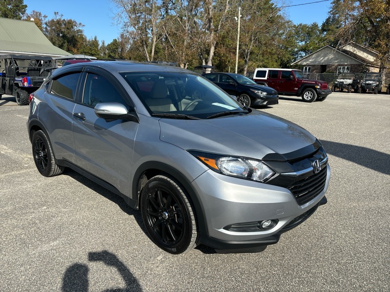 2017 Honda HR-V EX photo 3