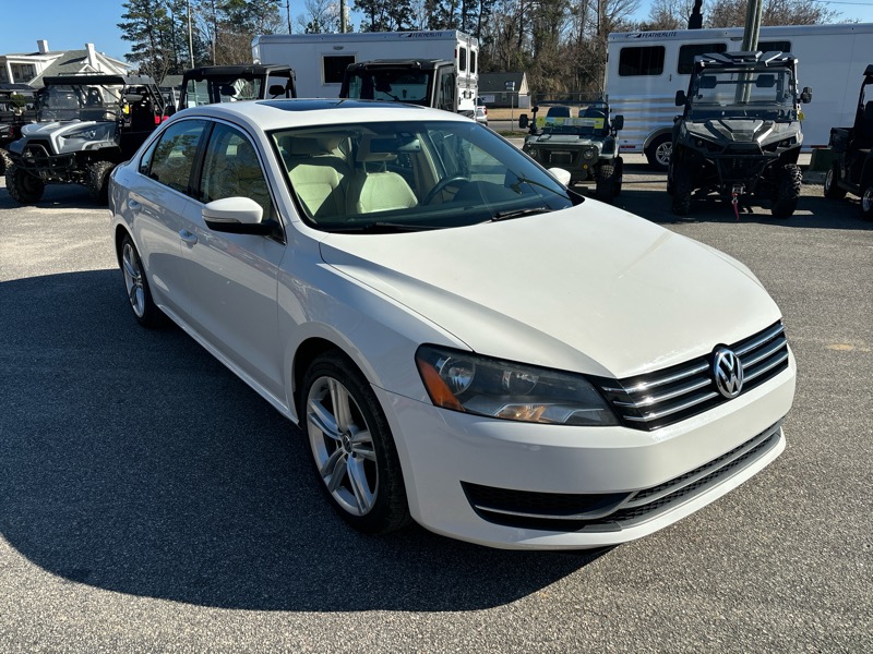Volkswagen Passat 4dr Sdn 2.5L Auto SE *Ltd Avail* 2014