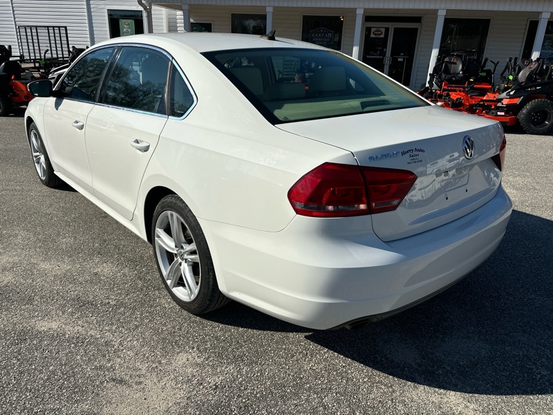 Volkswagen Passat 4dr Sdn 2.5L Auto SE *Ltd Avail* 2014