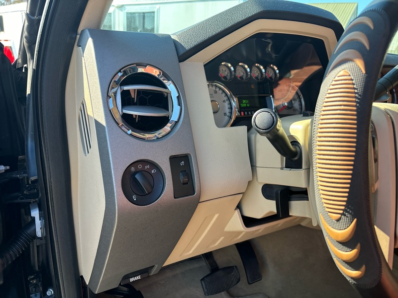 Ford Super Duty F-250 SRW 4WD Crew Cab 156" King Ranch 2010