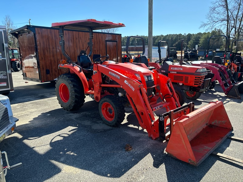2021 Kubota Tractor 3301 model