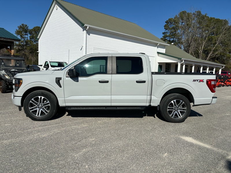 2023 Ford F-150 2WD SuperCab 145" STX