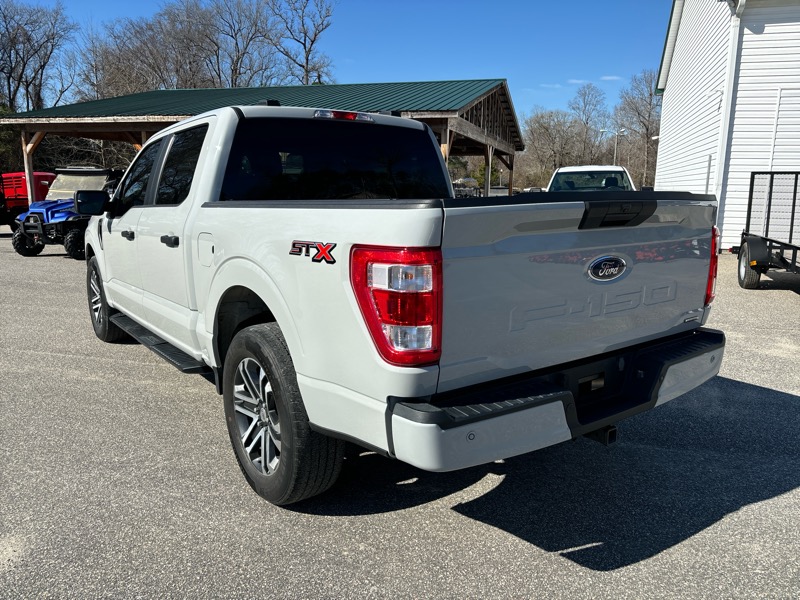 Ford F-150 2WD SuperCab 145" STX 2023