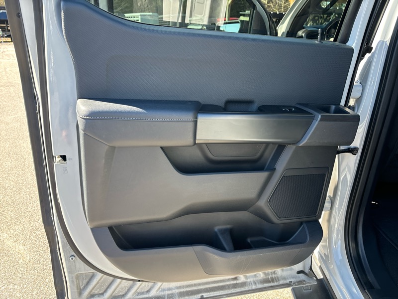 Ford F-150 2WD SuperCab 145" STX 2023