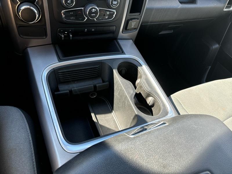 RAM 1500 Classic SLT 4x2 Crew Cab 5'7" Box 2023