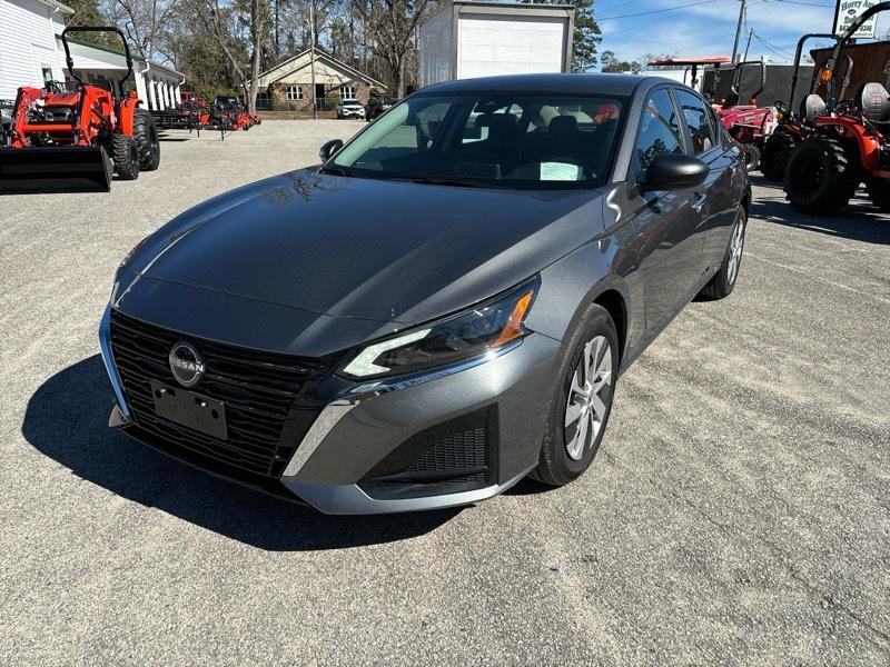 Nissan Altima S FWD 2025