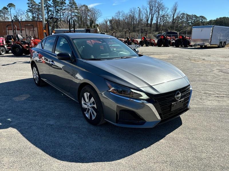 Nissan Altima S FWD 2025