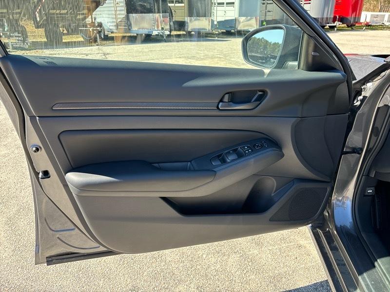 Nissan Altima S FWD 2025