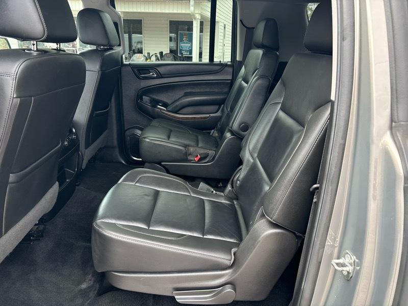 Chevrolet Suburban 4WD 4dr 1500 LT 2018