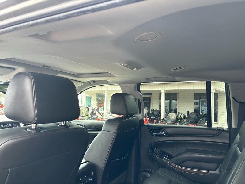 Chevrolet Suburban 4WD 4dr 1500 LT 2018