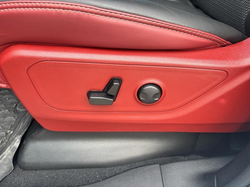 RAM 1500 Rebel 4x4 Crew Cab 5'7" Box 2025