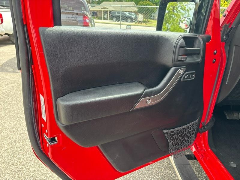 Jeep Wrangler Unlimited 4WD 4dr Sport 2015