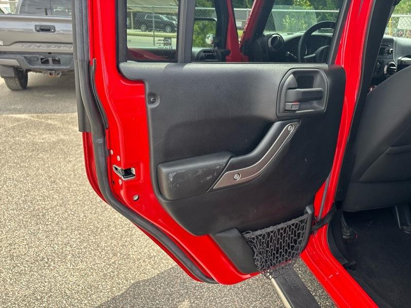 Jeep Wrangler Unlimited 4WD 4dr Sport 2015