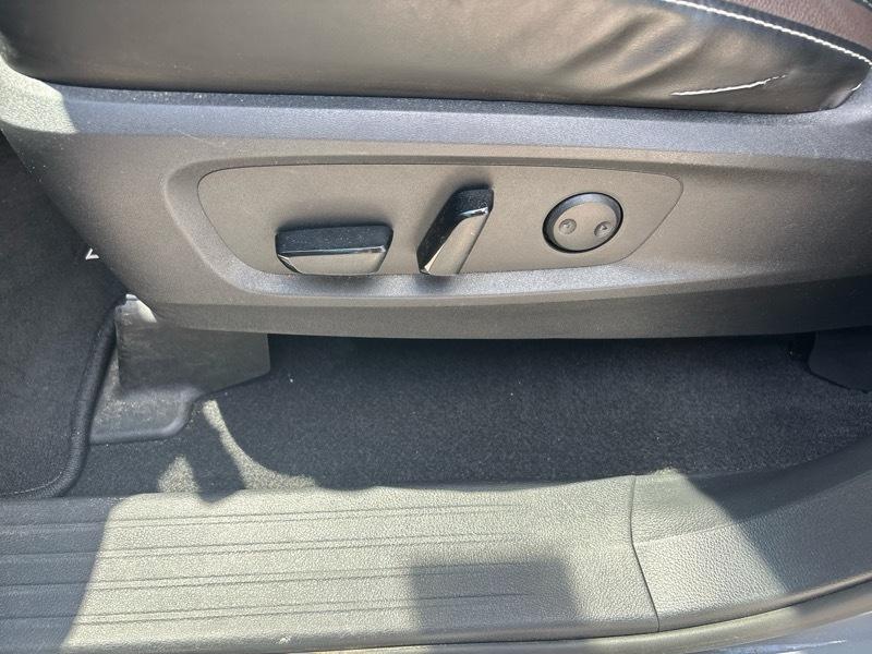 Nissan Pathfinder Platinum 2WD 2022