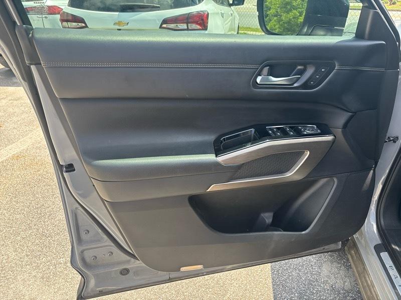 Nissan Pathfinder Platinum 2WD 2022