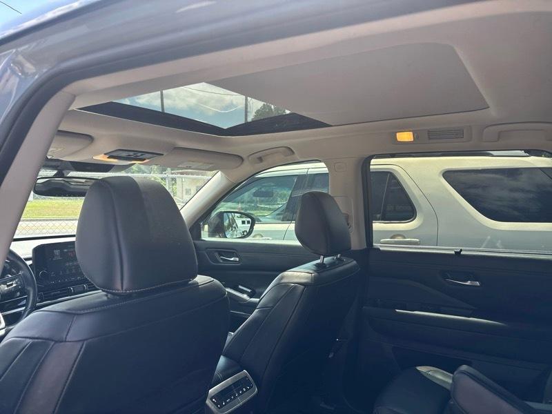 Nissan Pathfinder Platinum 2WD 2022