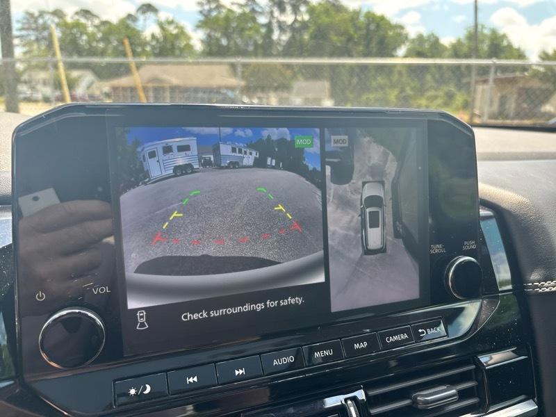 Nissan Pathfinder Platinum 2WD 2022