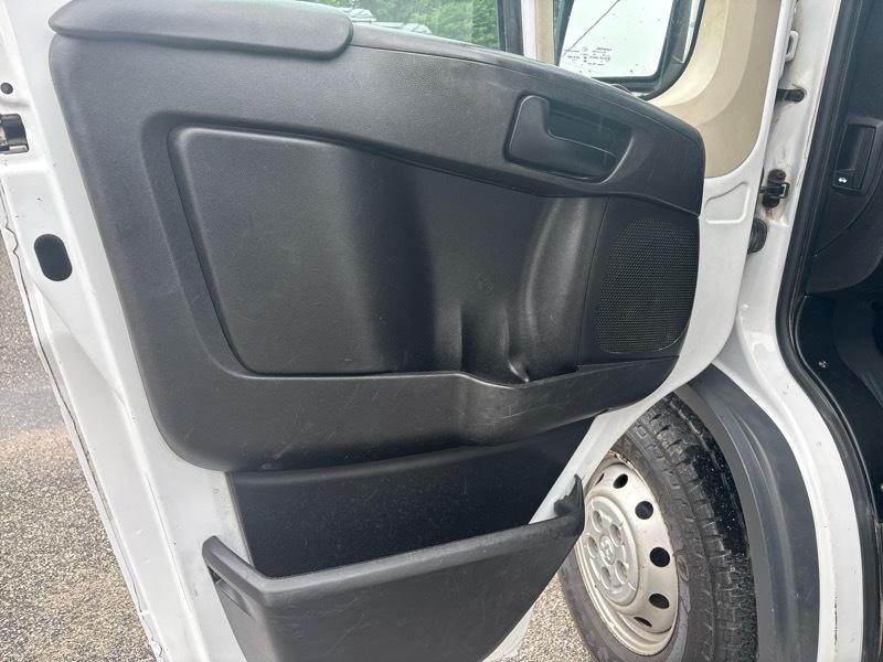 RAM ProMaster Cargo Van 1500 Low Roof 118" WB 2017
