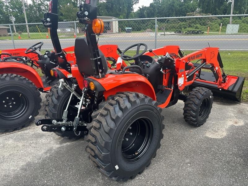 Bad Boy Tractors 3026H with Loader  2026