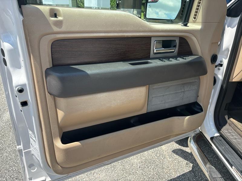 Ford F-150 4WD SuperCrew 145" Lariat 2014