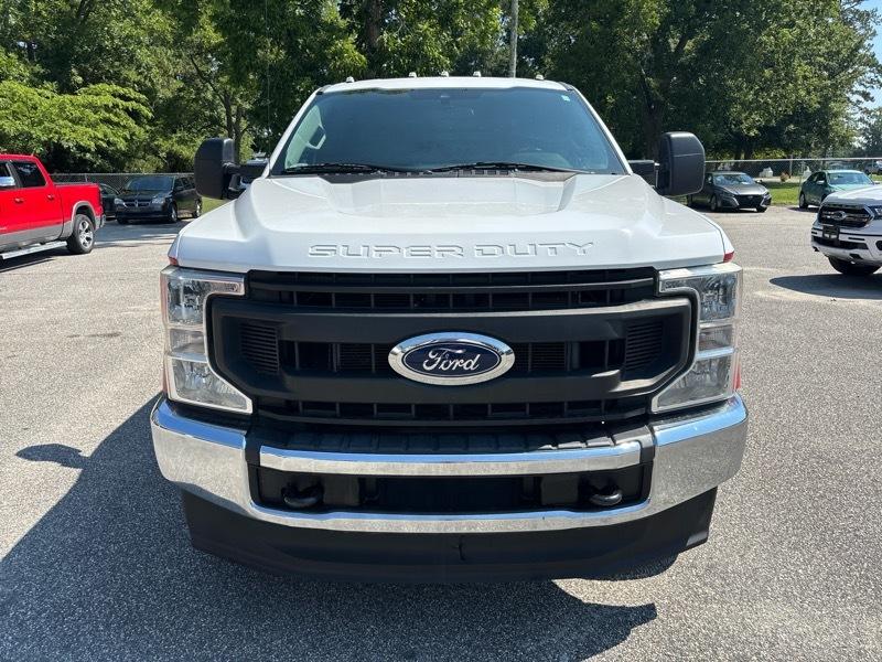 Ford Super Duty F-350 DRW XL 4WD Crew Cab 179" WB 60" CA 2021