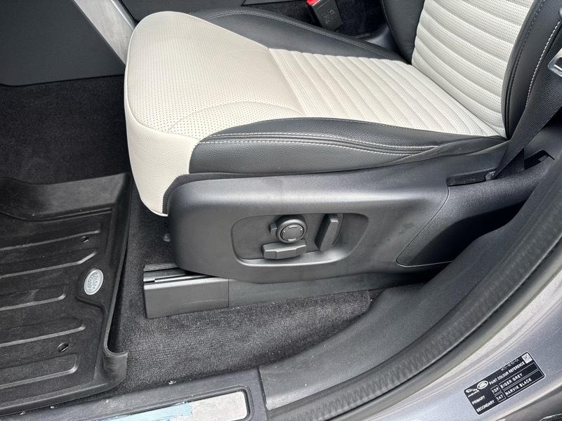 Land Rover Discovery P300 S R-Dynamic 2023