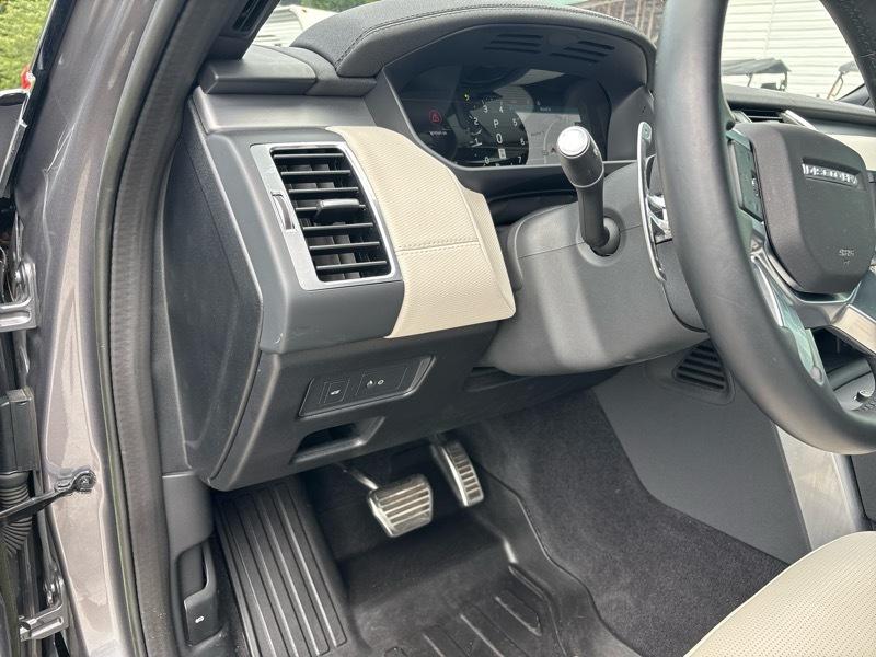 Land Rover Discovery P300 S R-Dynamic 2023