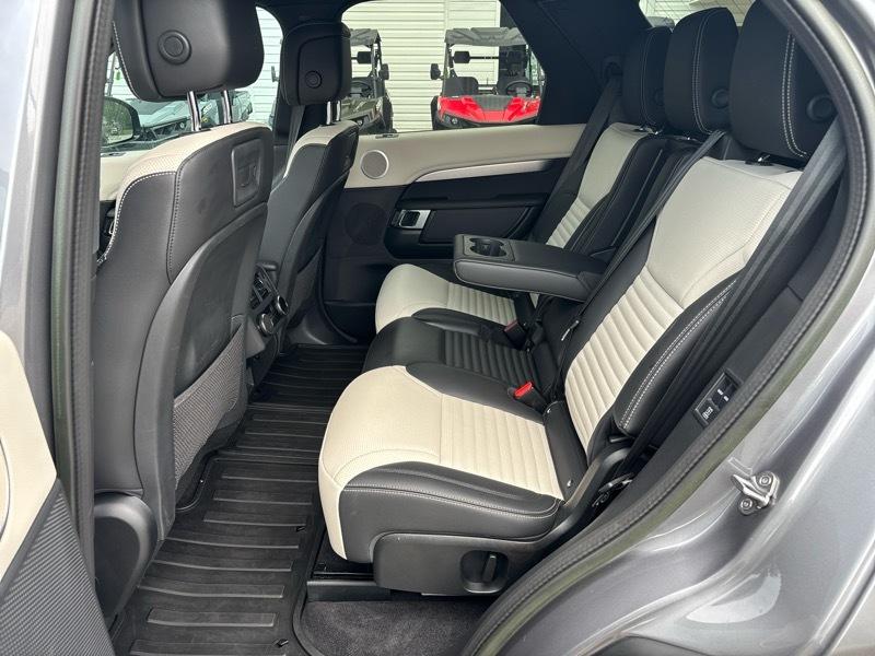 Land Rover Discovery P300 S R-Dynamic 2023
