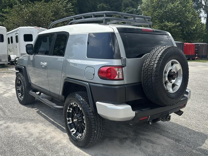 Toyota FJ Cruiser 4WD 4dr Man (Natl) 2010