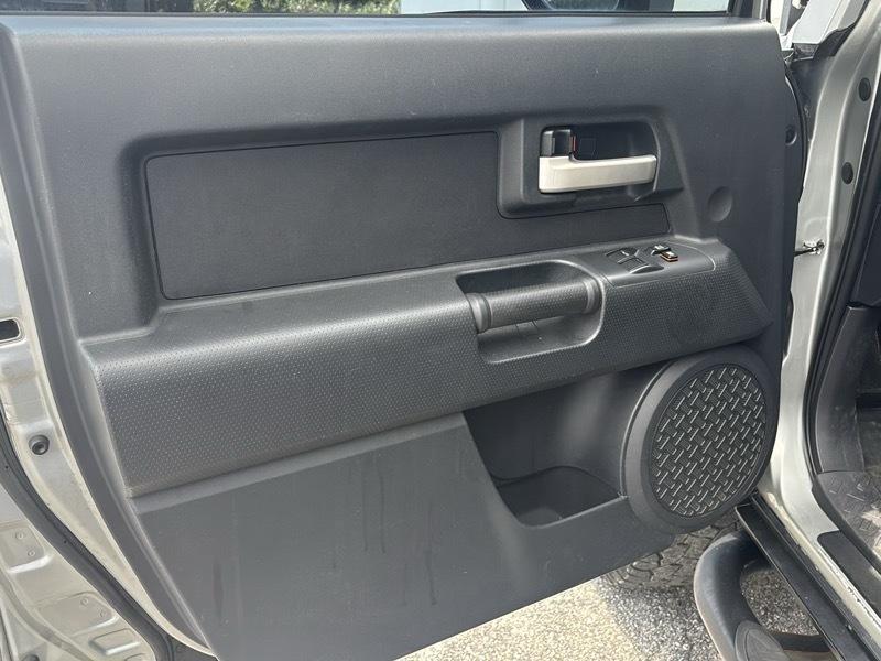 Toyota FJ Cruiser 4WD 4dr Man (Natl) 2010