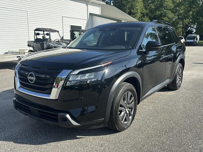 Nissan Pathfinder SV 4WD 2025