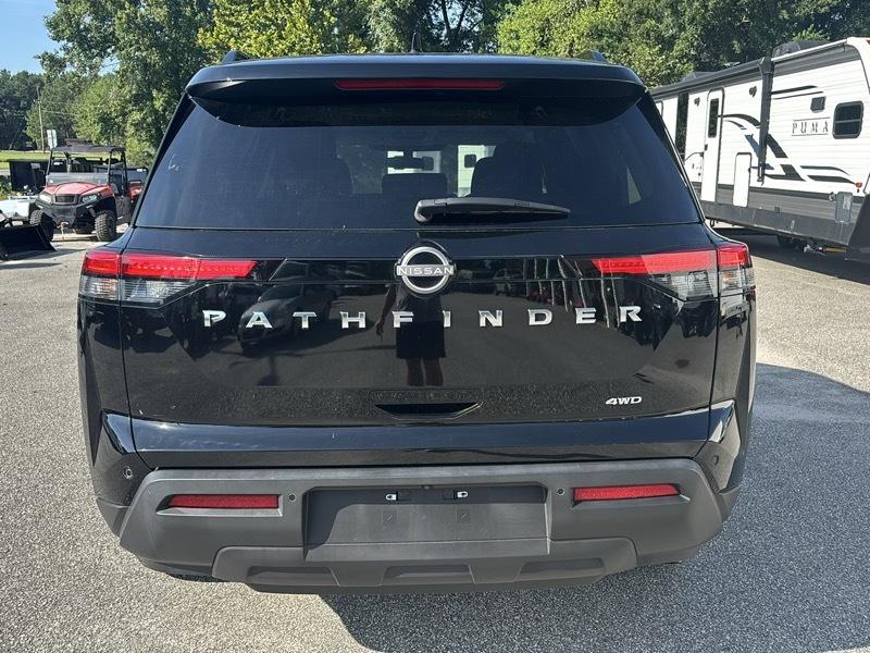 Nissan Pathfinder SV 4WD 2025