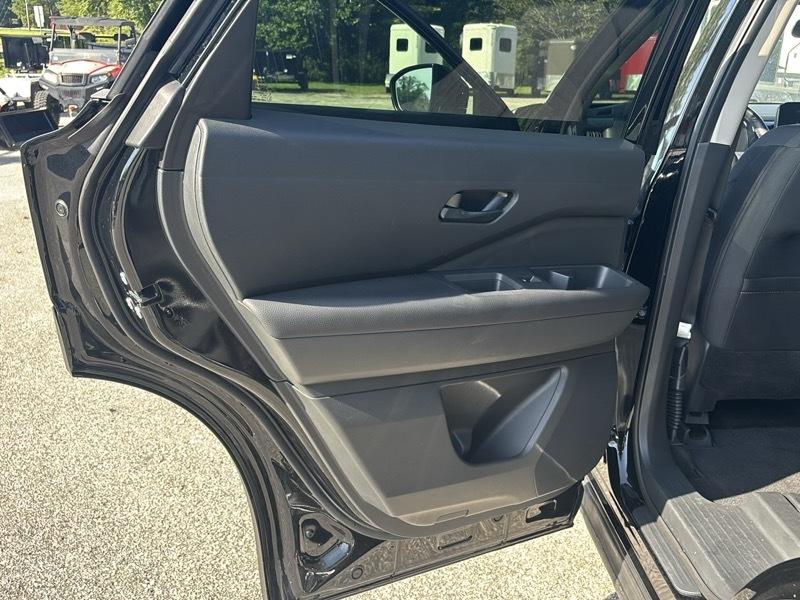 Nissan Pathfinder SV 4WD 2025