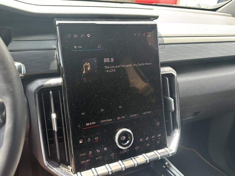 GMC Acadia AWD 4dr AT4 2026