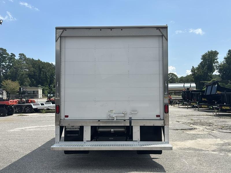 Ford E-Series Cutaway E-350 SRW 138" WB 2024