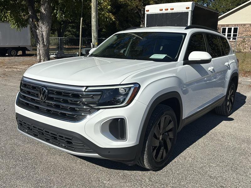 Volkswagen Atlas 2.0T SE w/Technology 4MOTION 2024