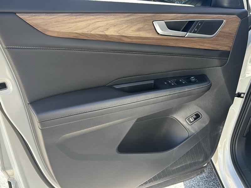 Volkswagen Atlas 2.0T SE w/Technology 4MOTION 2024