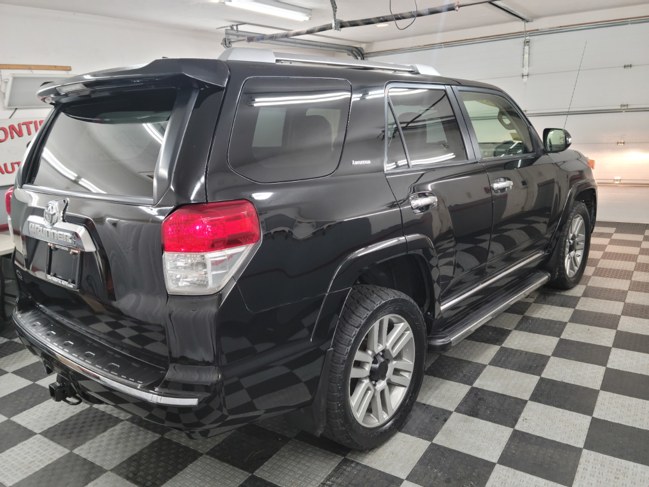 2013 Toyota 4Runner 4WD V6 Limited photo 3