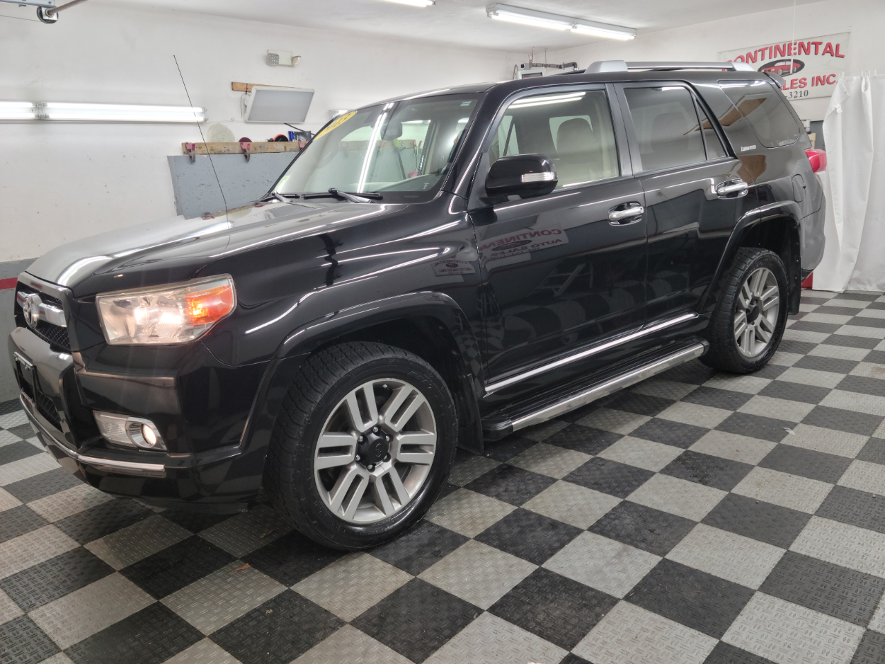 2013 Toyota 4Runner 4WD V6 Limited photo 6
