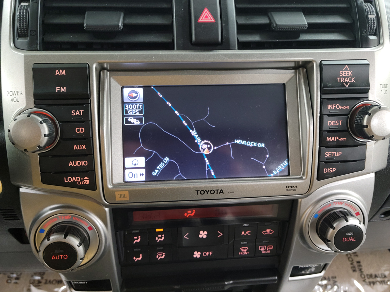2013 Toyota 4Runner 4WD V6 Limited photo 19